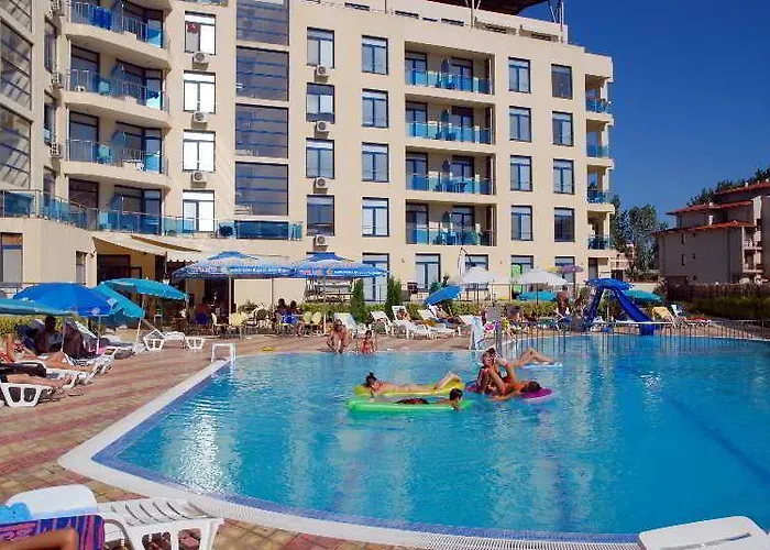 Hotell Rainbow 3 Club 3*