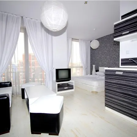 Rainbow 3 Club Szálloda Napospart